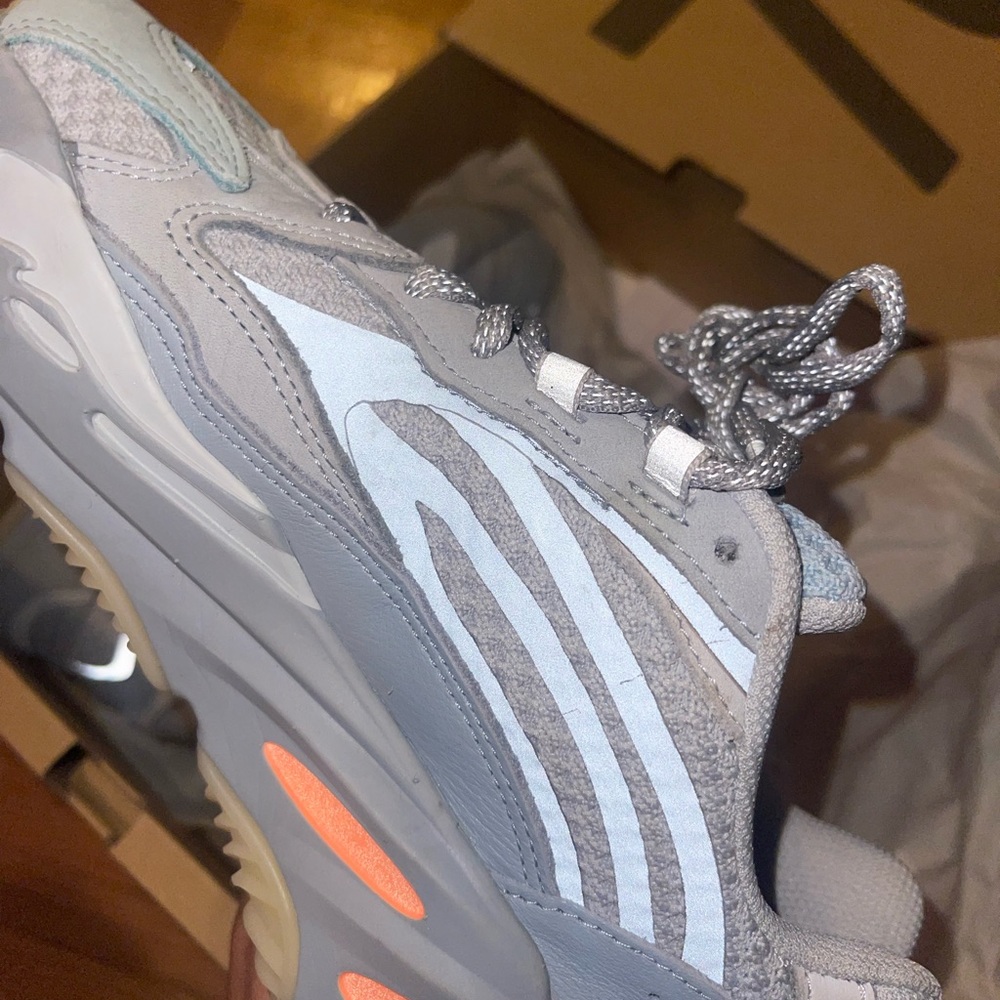 Yeezy 700